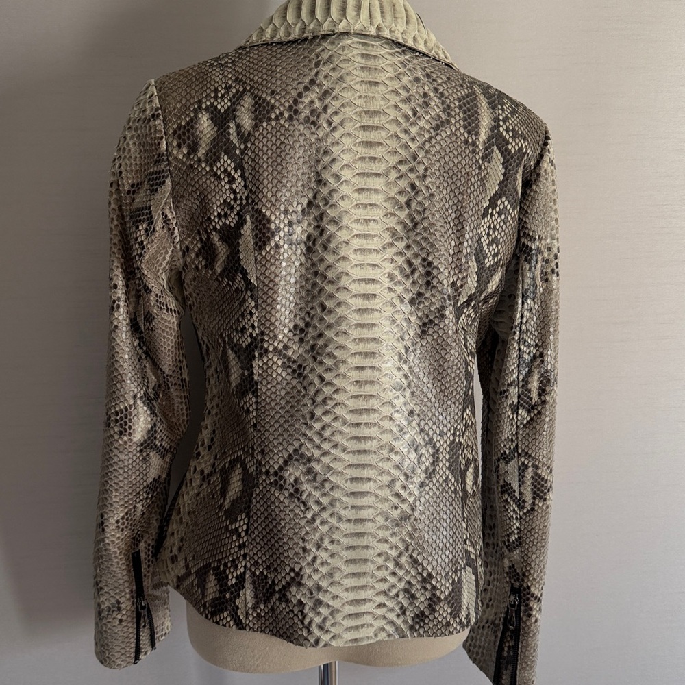 Women's python biker jacket - Picture 12 of 12